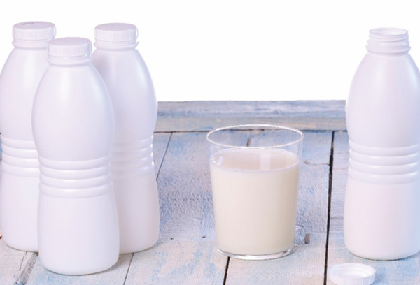 光阻隔母粒丨当光照敏感的牛奶遇上璨诚的防光屏障